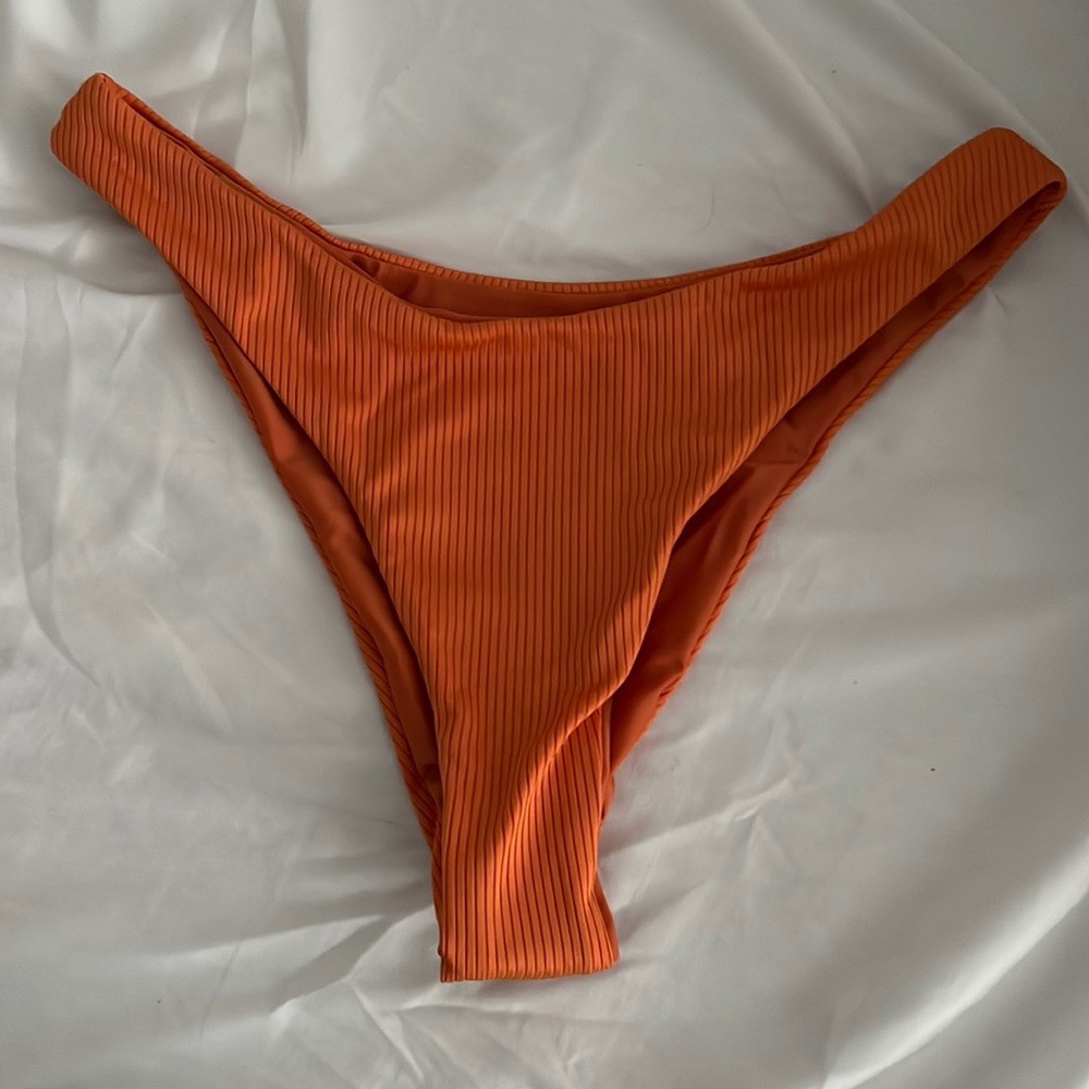 Bikini bottom